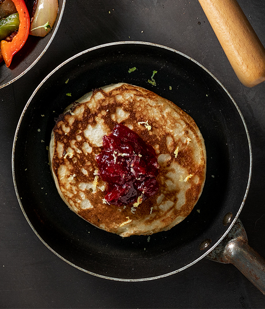 American pancakes met citroen en cranberrycompote Gourmet