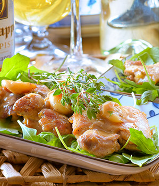 Malse kip met knoflookjus