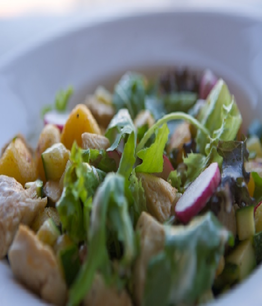 Lauwwarme salade met kip