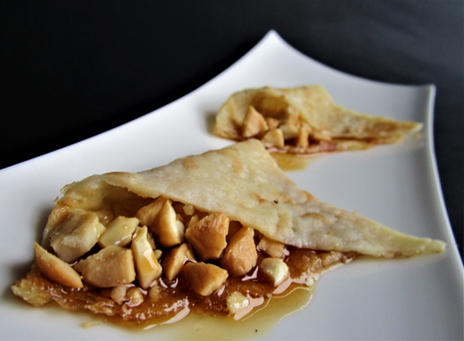 Flensjes met koffiekaramel en hazelnoten
