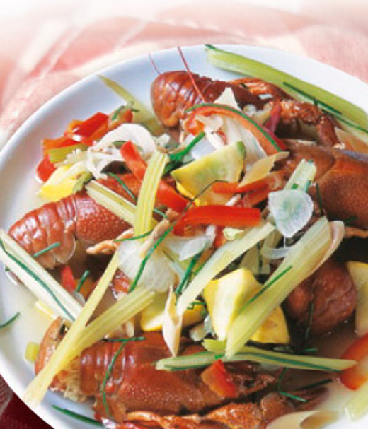 Rivierkreeftjes in eigen kookvocht met groenten