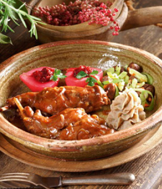 Gestoofd konijn met tijm en honing